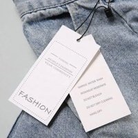 Étiquettes de marque personnalisées de luxe imprimées avec logo, étiquettes de bagages, étiquettes de vêtements, étiquettes suspendues, œillets métalliques, ficelle pour vêtements, chaussures et vêtements