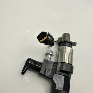 Injecteur de carburant Senwitt 095000-6353 pour machines d'excavation, assemblage Common Rail - Product Image 1