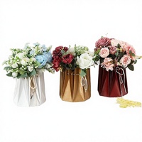 Sacs en carton pour bouquets de fleurs et plantes vertes, avec doublure plastique imperméable et feuille d'or, faits à la main pour mariage