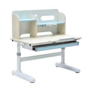 Juego de Mesa y Silla de Estudio Personalizado para Niños con Silla Ergonómica Extra Grande para Uso con Computadora - Product Image 1