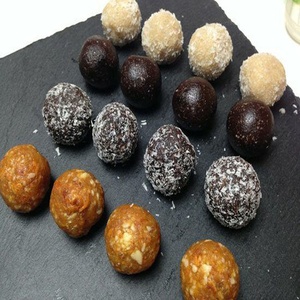 Tự Động Năng Lượng Nhỏ Protein Ngày Ball Making Machine Dừa Sesame Ngày Sô Cô La Bliss Ball Nastar Encrusting Machine - Product Image 3