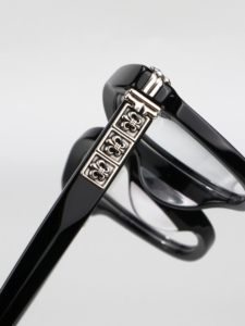 กรอบแว่นตาแฟชั่นยูนิเซ็กซ์สีดำหนา แบรนด์ดังจากจีน รุ่นคลาสสิกสีเขียว สำหรับสายตาสั้น/ยาว/เอียง พร้อมโลโก้ - Product Image 6