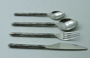 Unique Design 2021 Restaurant Use Antique Handle Stainless Steel Flatware Set Fork Spoon Cutlery Set Bag Customized Logo - Product Image 2