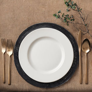 Assiettes plates modernes en céramique personnalisables de 10 pouces, design poli, sans BPA, compatibles lave-vaisselle, pour mariages et événements, stock local - Product Image 3