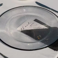 Assiette en verre cristal de luxe Kaly's, 13 pouces, à bord côtelé noir, écologique, élégante, peinte à la main, pour la maison, les hôtels et les mariages