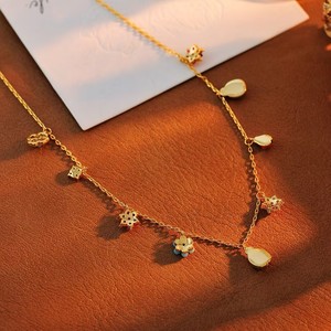Minimalista personalizado joyería de moda collar elegante 14K cadena de oro colorido flor mariquita encanto colgante collar para mujer - Product Image 4