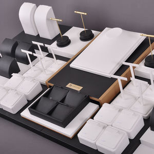 ชุดแท่นวางโชว์เครื่องประดับแบบกำหนดเอง ถาดใส่แหวน ต่างหู สร้อยคอ พร้อมฐานโชว์ทำจากไม้ MDF หรูหรา - Product Image 4