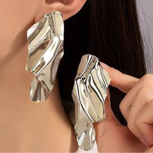 欧美时尚耳钉创意几何金属亮片新款时尚不对称大品牌夸张设计 - Product Image 2