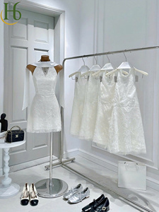 Minivestido de Encaje Blanco con Cuello Halter, Tejido de Encaje, Color Liso, Ligero, Suave y Transpirable - Product Image 2