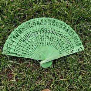 Abanico Plegable de Bambú y Madera de Cerezo con Diseño Decorativo, Ecológico, Portátil, Tallado a Mano, Estilo DIY, Decoración para el Hogar, Halloween - Product Image 6