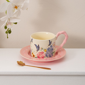 Venta caliente nuevo creativo lujo Floral <span class=keywords><strong>tazas</strong></span> de café de cerámica logotipo personalizado Retro hecho a mano leche porcelana taza de té con platillos - Product Image 5