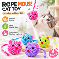 Jouet interactif pour chat en forme de balle avec son de grincement et queue en corde élastique pour chats d'intérieur et chatons
