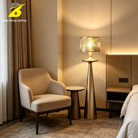 Lampadaire conique en tissu et métal, style moderne et luxueux, idéal pour hôtel, chambre d'hôtes, club, salon