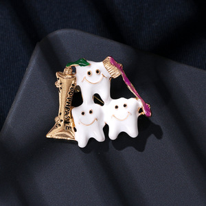 Creative Unique Funny White <strong>Teeth</strong> Brooch Versatile Accessory for <strong>Jewelry</strong> Bags Coats Popular Toothbrush Toothpaste - Product Image 2
