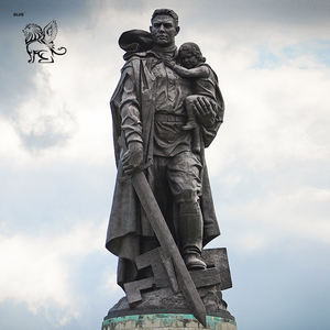 Escultura de Metal Personalizada para Exteriores BLVE, Monumento de Guerrero Arrodillado de Tamaño Real, Estatua de Bronce de Guerrero Combatiente - Product Image 3