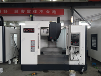 Centre d'usinage vertical CNC 3/4/5 axes, VMC 850 960 1060 1270 avec guidage linéaire pour tournage