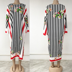 <span class=keywords><strong>Abito</strong></span> <span class=keywords><strong>lungo</strong></span> estivo <span class=keywords><strong>con</strong></span> stampa <span class=keywords><strong>a</strong></span> righe <span class=keywords><strong>a</strong></span> righe <span class=keywords><strong>a</strong></span> <span class=keywords><strong>maniche</strong></span> lunghe <span class=keywords><strong>abito</strong></span> da donna <span class=keywords><strong>a</strong></span> <span class=keywords><strong>maniche</strong></span> lunghe - Product Image 4