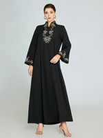 Abaya noire de créateur de mode avec broderie florale dorée col Mandarin robe longue à manches longues pour la fête et la tenue