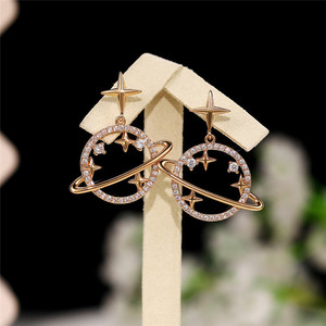 Orecchini Pendenti a Forma di Pianeta per Donne, Eleganti Accessori per Uso Quotidiano - Product Image 2