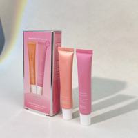 Baume à lèvres hydratant et teinté double style rose doux, lot de 2 pièces, effet éclatant, parfum gâteau d'anniversaire et fraise, texture soft serve