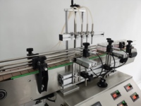 Machine de remplissage, de bouchage, d'étiquetage et d'emballage automatique de liquides à 4 têtes de haute précision (50-1000 ml) pour boissons
