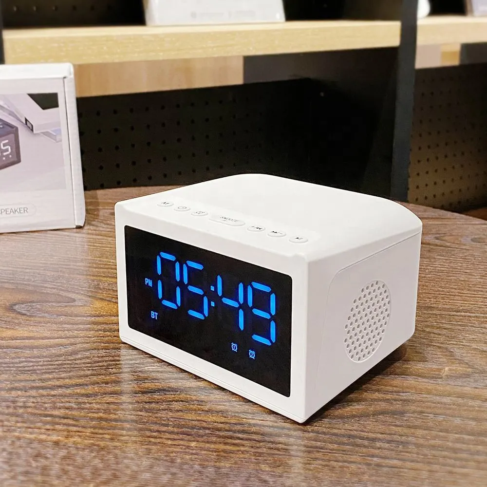 HF18 Factory Wholesales Wireless Fm Radio 10w Fasting Charger Speaker Blue tooth White Alarm Clocks Speakers with Clock