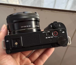 Appareil <span class=keywords><strong>photo</strong></span> <span class=keywords><strong>Sony</strong></span> ZVE10 d'occasion avec objectif 16-50 mm, caméra Vlog 4K, 90% neuf, haute qualité - Product Image 5
