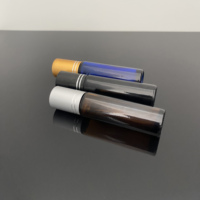 Flacon en verre noir de 10 ml avec accessoire roll-on, pulvérisateur de peinture, surface transparente/brillante, diffuseur à bâtonnets, service OEM/ODM