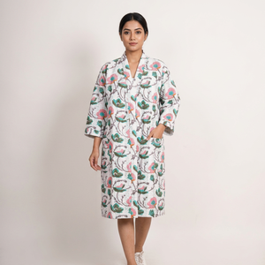 Nuevo Kimono Kantha Tejido a Mano en India, Chaqueta Abierta por Delante, Larga, Bordada con Suzani, de Algodón Orgánico, Acolchada y Transpirable para Mujer - Product Image 1