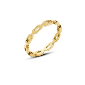 เครื่องประดับใหม่มาแรง แหวนทองคำแบบคลาสสิก แหวนสแตนเลสสำหรับผู้หญิง - Product Image 1