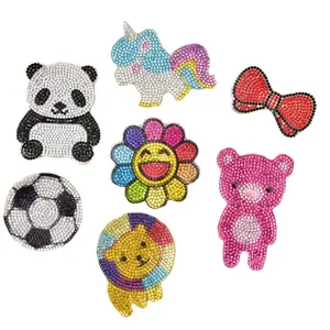 Grappige Hot Fix Patches Steentjes Ijzer Op Transfer Applique Diy Kristal Kleding Hoeden Schoenen T-shirt Jeans Bloem Panda Motieven