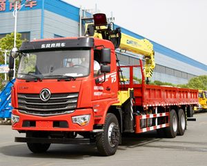 Grue montée sur camion DongFeng fabriquée en Chine, grue mobile de 12 tonnes, boîte de vitesses Zoomlion pour travaux routiers, transport lourd - Product Image 1