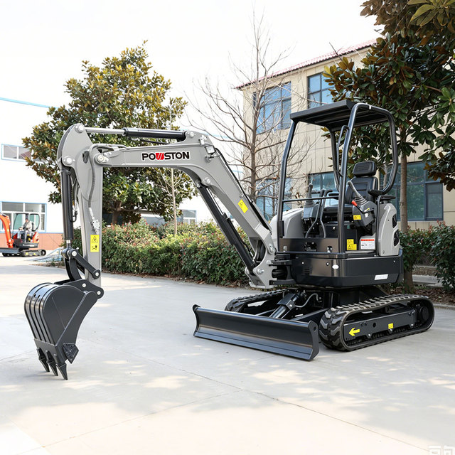 Mini Excavator 2.7 Ton Kubota Engine Crawler Digger Small Excavadora Compact Construction Machine