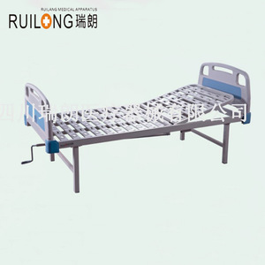 เตียงพยาบาลเสฉวนรุ่ยหลาง RC-005 เตียงโรงพยาบาลแบบปรับด้วยมือ พร้อมราวกั้นข้างและที่แขวนยา เสาสำหรับดูแลผู้สูงอายุ - Product Image 3