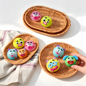 Assortiment de jouets anti-stress à tête souple avec expressions amusantes, ensemble de gadgets originaux - Product Image 1