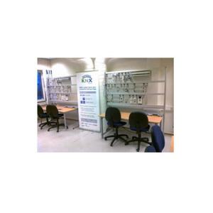 Matériel pédagogique pour la formation en automatisation des bâtiments, équipement scolaire, technologie, formation professionnelle - Product Image 1