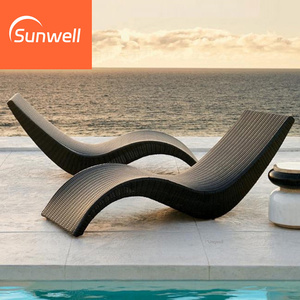 Meubles de piscine extérieure Chaises longues en osier en forme de S Chaise longue d'hôtel en rotin Chaises longues en osier pour tous les temps - Product Image 2