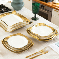 Service de table en porcelaine de luxe écologique en gros, design carré à fleurs, bord doré, couleur personnalisée pour les mariages