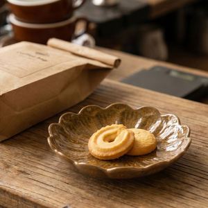 Japandi <b>Small</b> Ceramic Dish Flower Shape Minimalist Design Kiln-Changed Dishes for Hotel Restaurant Dipping Sauce Hot Pot - Product Image 3