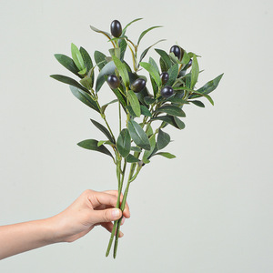 Tiges de verdure artificielle Olive Tree Real Touch, 4 branches avec fruits, pour arrangement floral domestique, plante verte de simulation - Product Image 3