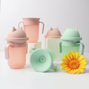 Tasse d'apprentissage en silicone ES-Pro pour bébé, biberon d'entraînement 360°, bouteille d'eau anti-étouffement et anti-fuite, ODM/OEM - Product Image 1