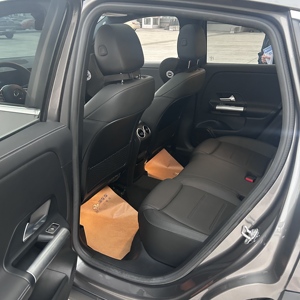 <span class=keywords><strong>Mercedes</strong></span>-Benz <span class=keywords><strong>GLA</strong></span> 200 FWD 2020, voiture neuve d'occasion, boîte de vitesses automatique, moteur turbo, caméra arrière, régulateur de vitesse ACC, en bon état - Product Image 6