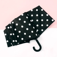 Parapluie pliant à poignée en J incurvée, idéal pour toutes les conditions météorologiques (pluie et soleil), coupe-vent, pour hommes et femmes