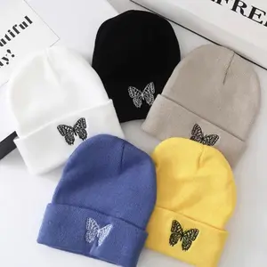 Wholesale Fashion Knitting Butterfly Custom Logo Embroidery Skull Cap For Women Men Warm Hip Hop Winter Knitted Beanie Hat
