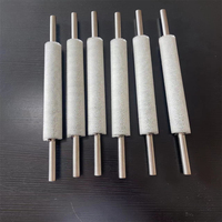 Brosse cylindrique en nylon personnalisable pour le nettoyage industriel, brosse de nettoyage pour l'élimination de la poussière des surfaces