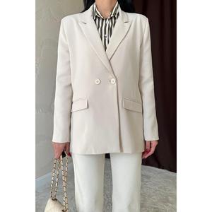 Blazer beige para mujer, tela de lana, estilo antiarrugas, manga larga, para oficina. - Product Image 2