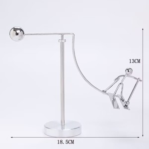 <span class=keywords><strong>Haltérophilie</strong></span> Iron Man Balance Ball Swinging Man Ornements de bureau Cadeau de vacances - Product Image 4