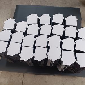 แผ่นรองแก้วแบบซับลิเมชั่น ODM รูปทรงไม่ปกติ ฐานยางกันน้ำ สำหรับพิมพ์ลายด้วยเครื่องรีดร้อน - Product Image 3