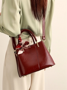 Borsa Stile Mamma, Rossa per Matrimoni 2025, Elegante Borsetta per Nonne di Mezza Età, Regalo di Compleanno - Product Image 2