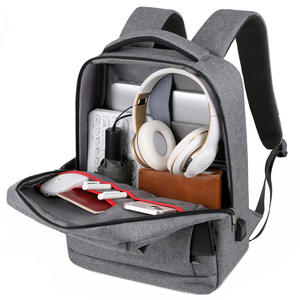 กระเป๋าเป้สะพายหลังผู้ชายสุดเท่ ดีไซน์หรู ความจุเยอะ กันน้ำ เหมาะสำหรับการเดินทางทั่วไป ท่องเที่ยว และใช้งานในธุรกิจ ใช้ได้ทั้งผู้ชายและผู้หญิง - Product Image 2